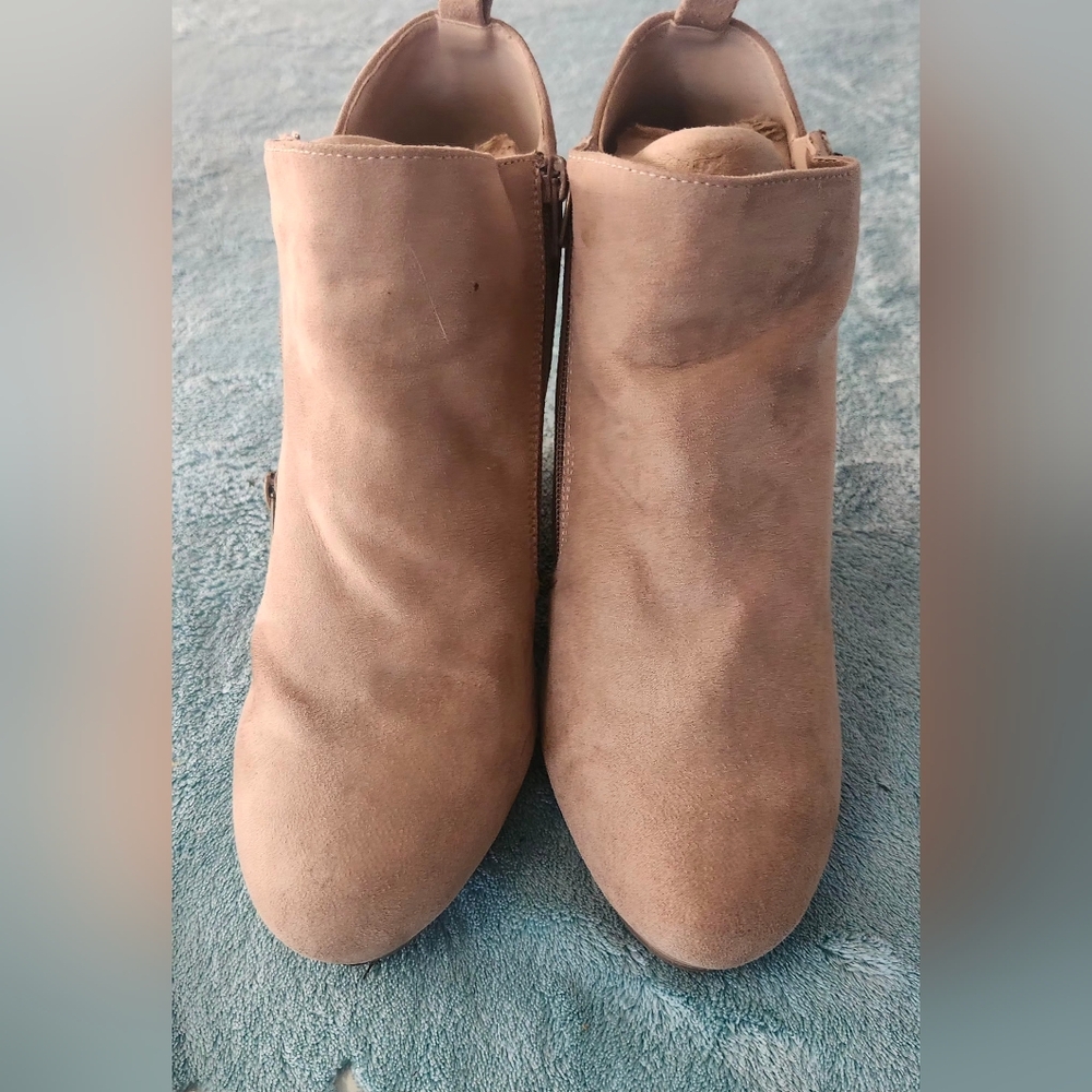 Women's Tan Ankle Boots